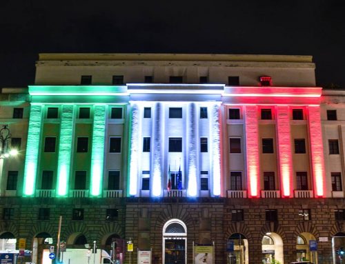 Tecnosound illumina di tricolore la facciata della Camera di Commercio di Padova